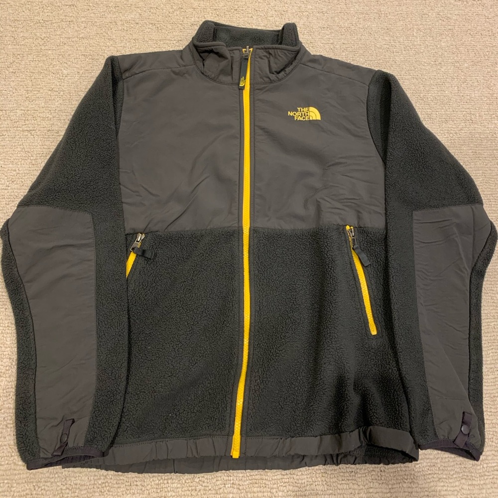 Boys Size XL Brown North Face Denali Fleece Jacket